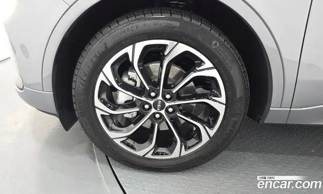 Lincoln Nautilus 2025 2.0 автомат (гидро), миниатюра 5 Lincoln Nautilus 2025 2.0 автомат (гидро), миниатюра 5