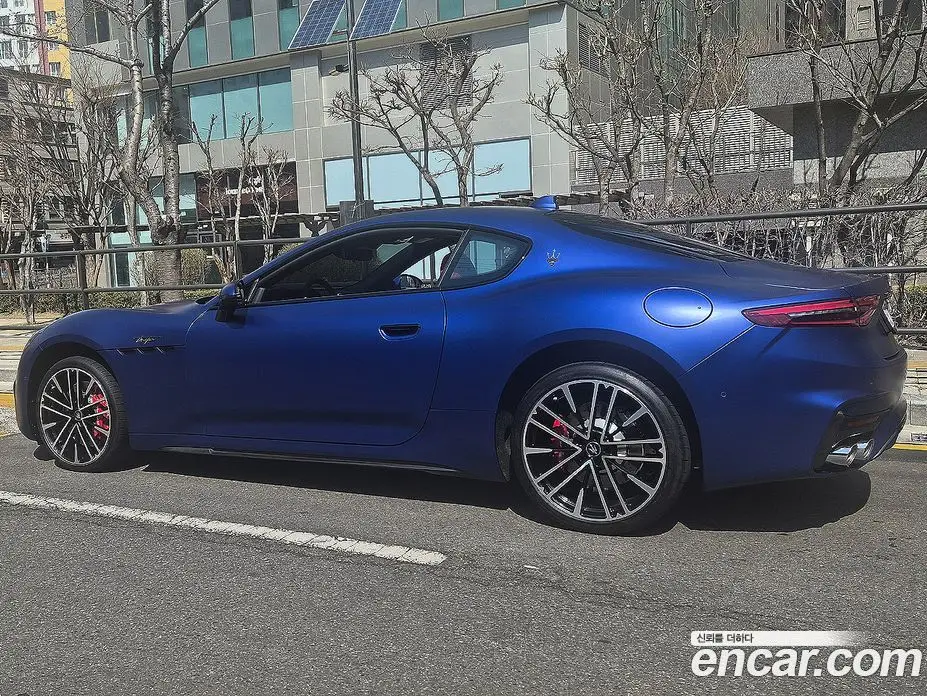 Maserati GranTurismo 2024 3.0 автомат (гидро), фото 5 Maserati GranTurismo 2024 3.0 автомат (гидро), фото 5