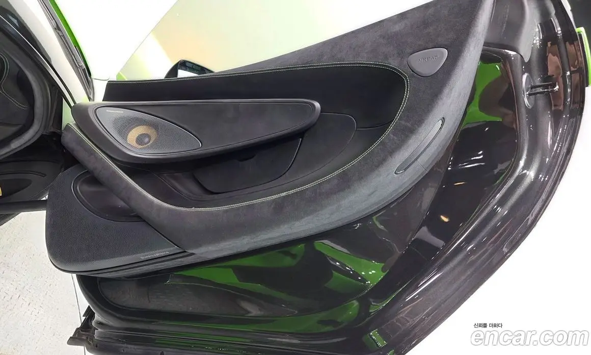 McLaren 570S 2016 3.8 автомат (гидро), фото 14 McLaren 570S 2016 3.8 автомат (гидро), фото 14