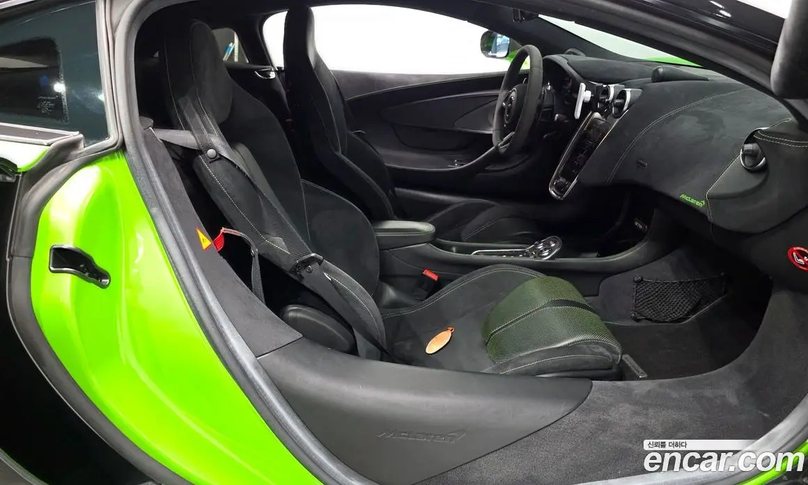 McLaren 570S 2016 3.8 автомат (гидро), фото 15 McLaren 570S 2016 3.8 автомат (гидро), фото 15