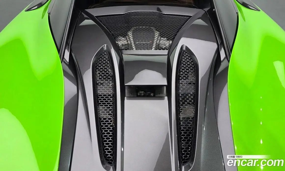 McLaren 570S 2016 3.8 автомат (гидро), фото 16 McLaren 570S 2016 3.8 автомат (гидро), фото 16