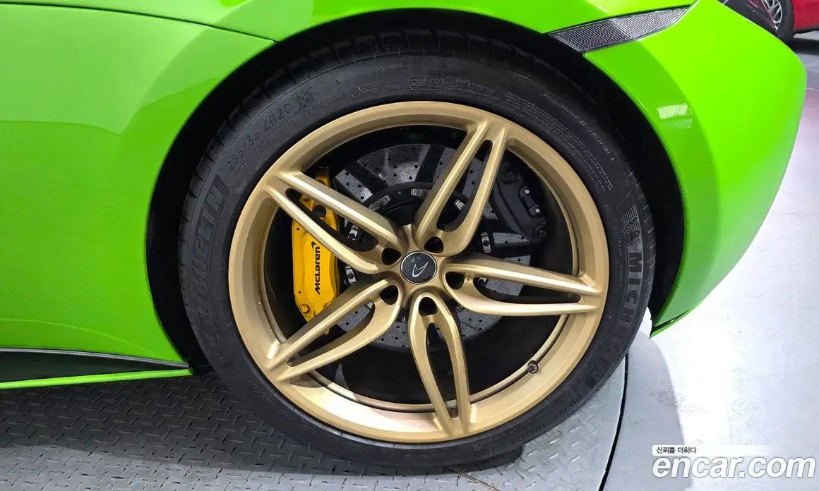 McLaren 570S 2016 3.8 автомат (гидро), фото 6 McLaren 570S 2016 3.8 автомат (гидро), фото 6
