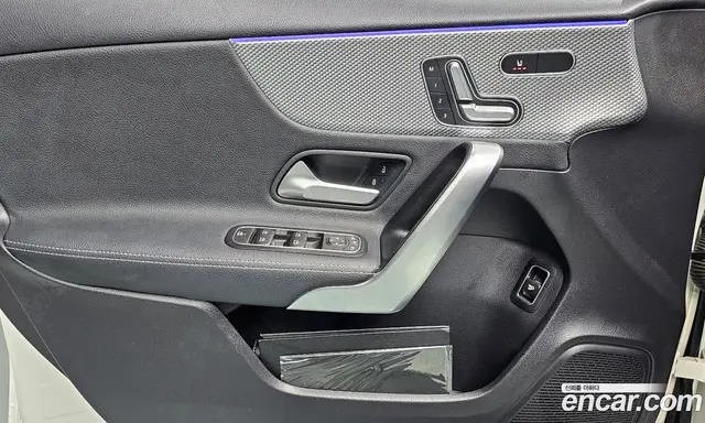 Mercedes-Benz A-Class 2021 2.0 гидро, миниатюра 12