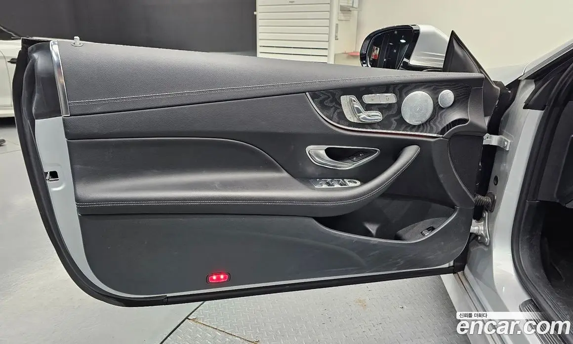 Mercedes-Benz E-Class 2017 1.9 гидро, фото 14 Mercedes-Benz E-Class 2017 1.9 гидро, фото 14