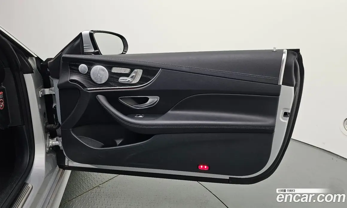 Mercedes-Benz E-Class 2017 1.9 гидро, фото 15 Mercedes-Benz E-Class 2017 1.9 гидро, фото 15