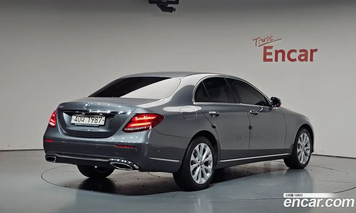 Mercedes-Benz E-Class 2019 2.0 гидро, фото 1 Mercedes-Benz E-Class 2019 2.0 гидро, фото 1