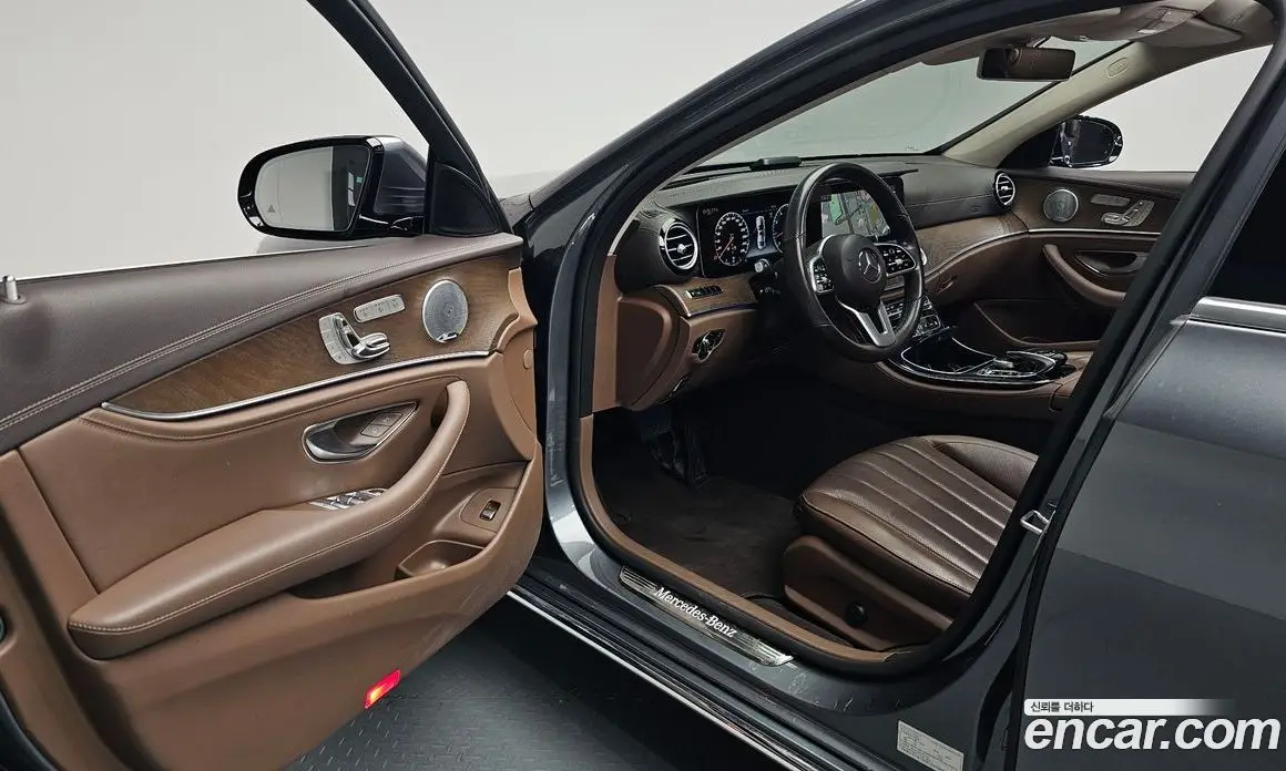Mercedes-Benz E-Class 2019 2.0 гидро, фото 12 Mercedes-Benz E-Class 2019 2.0 гидро, фото 12
