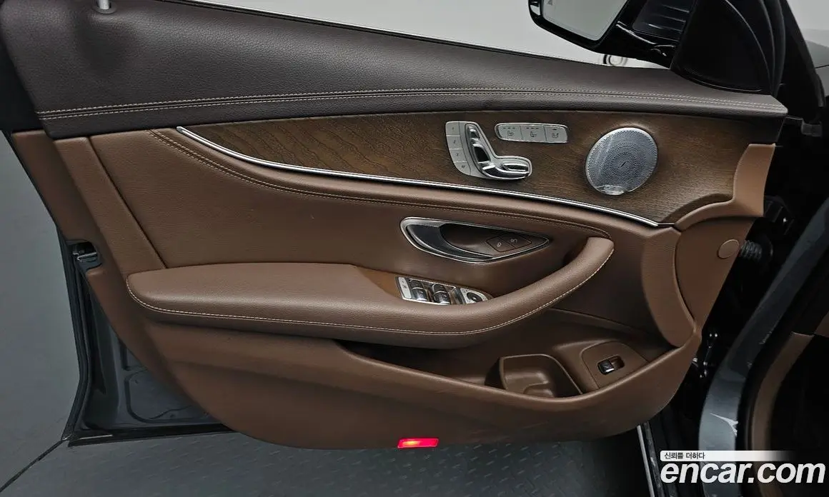 Mercedes-Benz E-Class 2019 2.0 гидро, фото 13 Mercedes-Benz E-Class 2019 2.0 гидро, фото 13