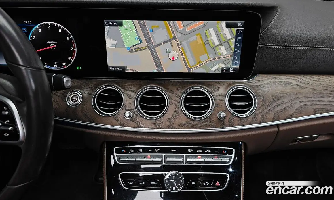 Mercedes-Benz E-Class 2019 2.0 гидро, фото 18 Mercedes-Benz E-Class 2019 2.0 гидро, фото 18