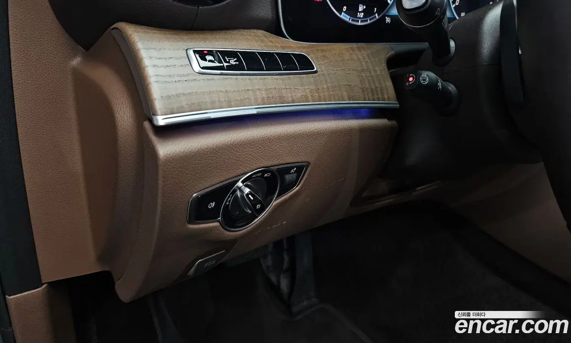 Mercedes-Benz E-Class 2019 2.0 гидро, фото 23 Mercedes-Benz E-Class 2019 2.0 гидро, фото 23