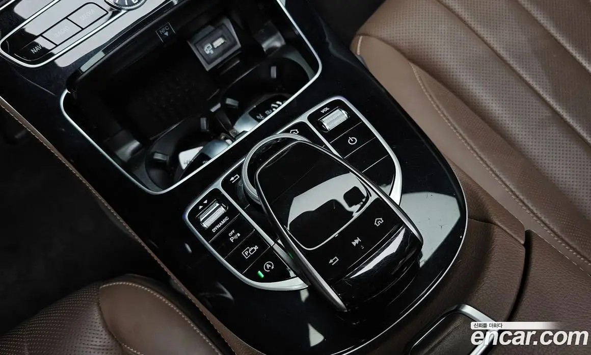 Mercedes-Benz E-Class 2019 2.0 гидро, фото 31 Mercedes-Benz E-Class 2019 2.0 гидро, фото 31