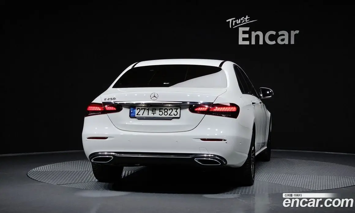 Mercedes-Benz E-Class 2020 2.0 гидро, фото 4 Mercedes-Benz E-Class 2020 2.0 гидро, фото 4
