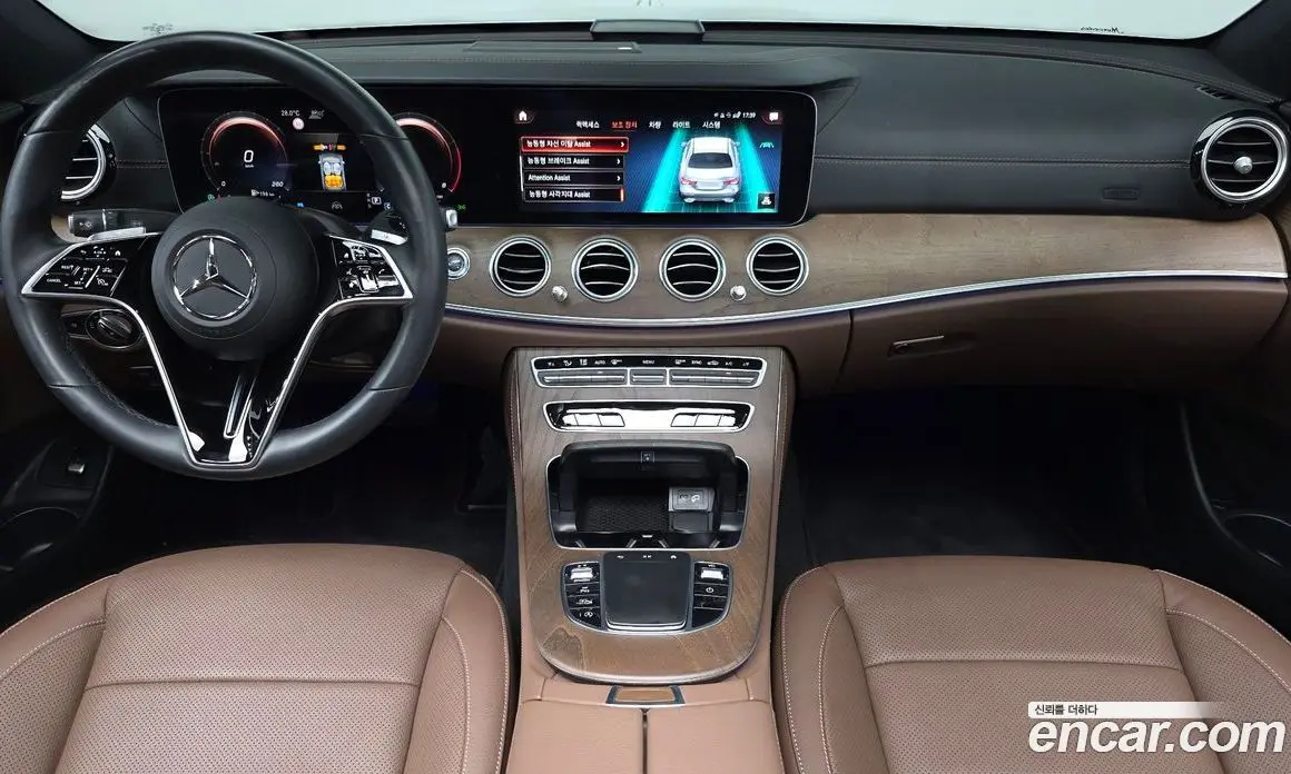 Mercedes-Benz E-Class 2022 2.0 гидро, фото 10 Mercedes-Benz E-Class 2022 2.0 гидро, фото 10
