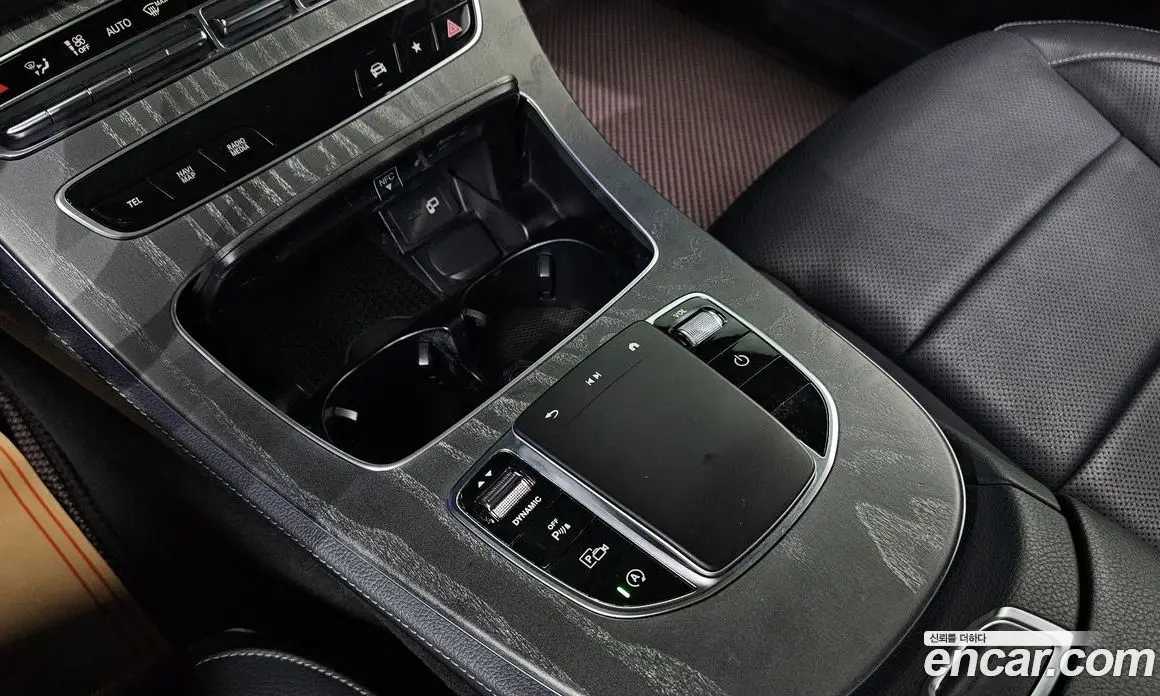 Mercedes-Benz E-Class 2022 2.0 гидро, фото 23 Mercedes-Benz E-Class 2022 2.0 гидро, фото 23