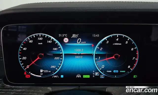 Mercedes-Benz E-Class 2023 2.0 гидро, миниатюра 11