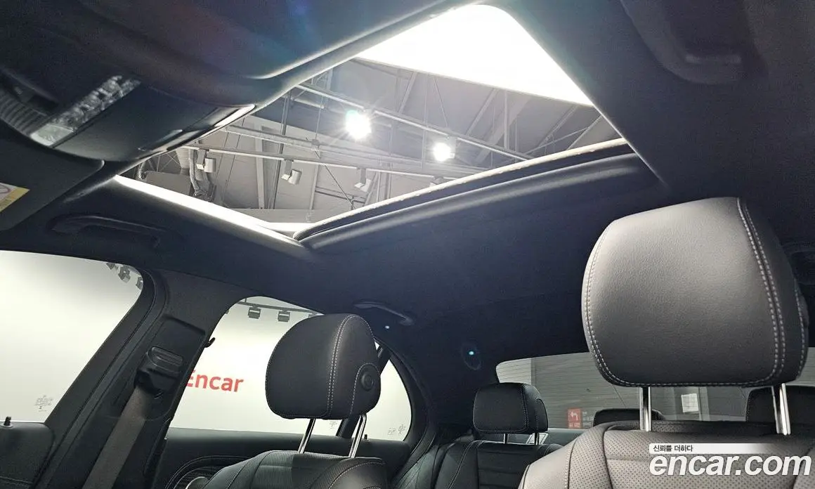 Mercedes-Benz E-Class 2023 2.0 гидро, фото 21
