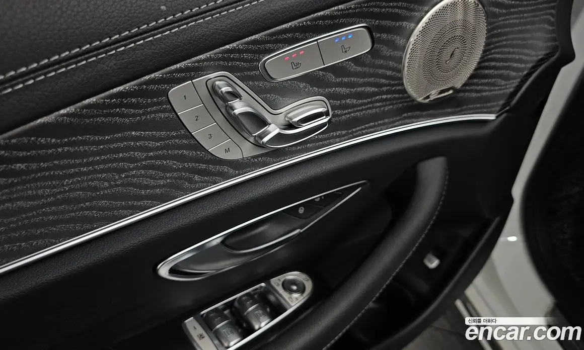 Mercedes-Benz E-Class 2023 2.0 гидро, фото 24