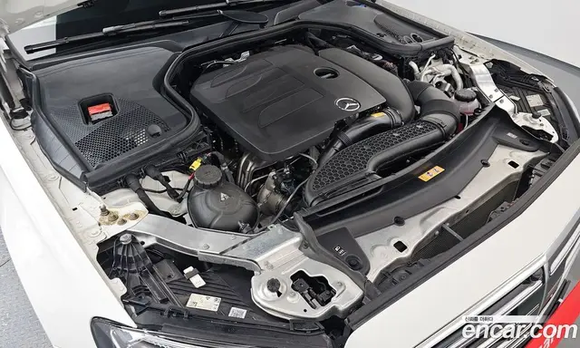 Mercedes-Benz E-Class 2023 2.0 гидро, миниатюра 6