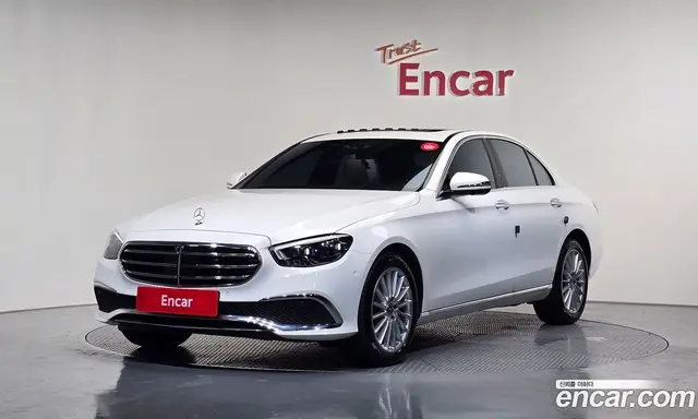 Mercedes-Benz E-Class, 2023, 45 933 км