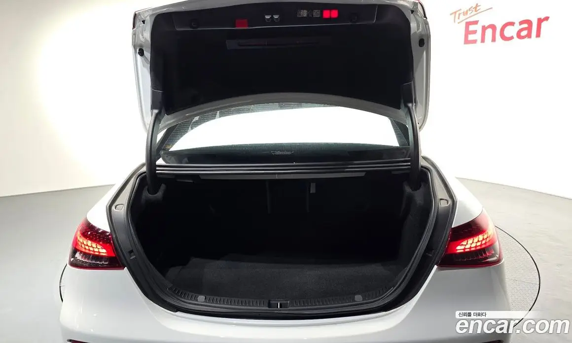 Mercedes-Benz E-Class 2023 2.0 гидро, фото 24