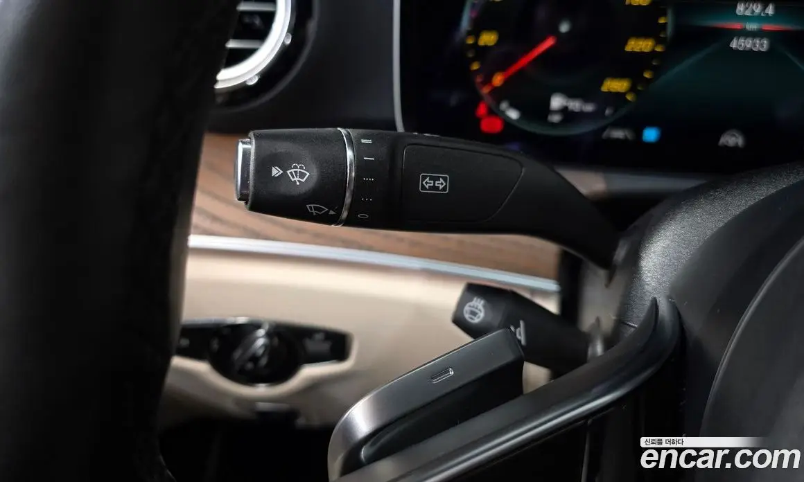 Mercedes-Benz E-Class 2023 2.0 гидро, фото 27