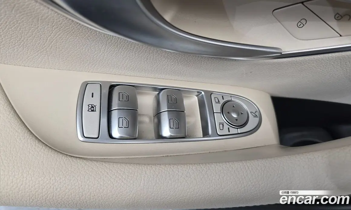 Mercedes-Benz E-Class 2023 2.0 гидро, фото 28