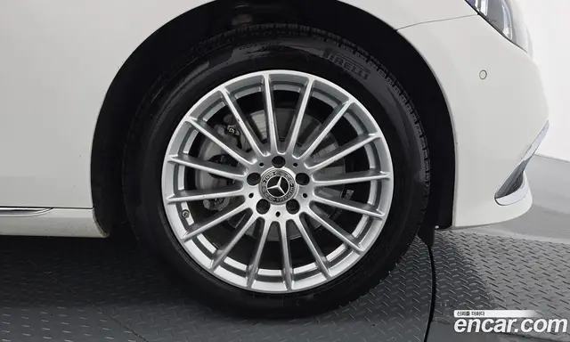 Mercedes-Benz E-Class 2023 2.0 гидро, миниатюра 7