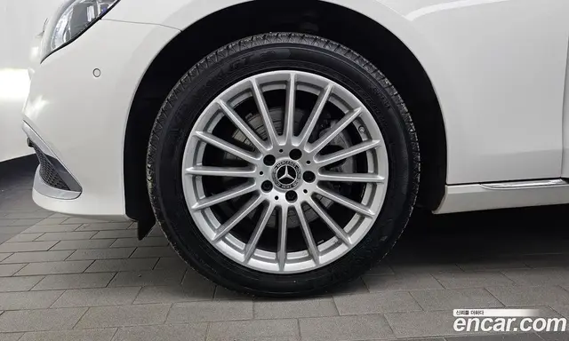 Mercedes-Benz E-Class 2023 2.0 гидро, миниатюра 5 Mercedes-Benz E-Class 2023 2.0 гидро, миниатюра 5