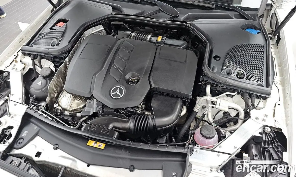Mercedes-Benz E-Class 2023 2.0 гидро, фото 6 Mercedes-Benz E-Class 2023 2.0 гидро, фото 6
