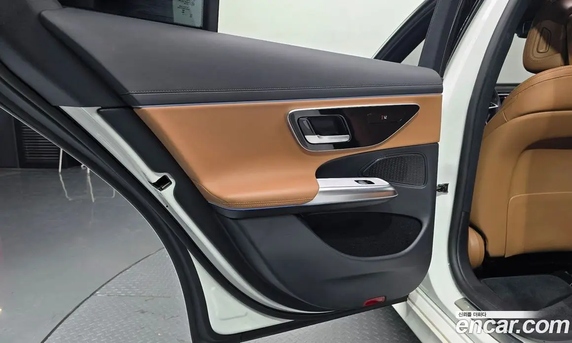 Mercedes-Benz E-Class 2024 2.0 гидро, фото 15