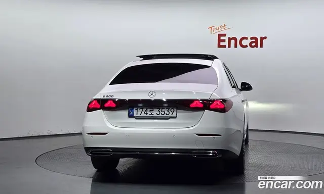 Mercedes-Benz E-Class 2024 2.0 гидро, миниатюра 4