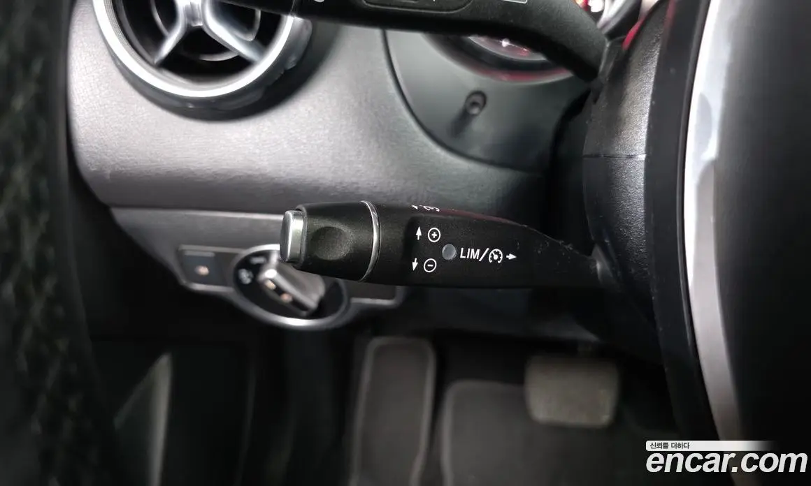 Mercedes-Benz GLA-Class 2017 2.0 гидро, фото 22 Mercedes-Benz GLA-Class 2017 2.0 гидро, фото 22