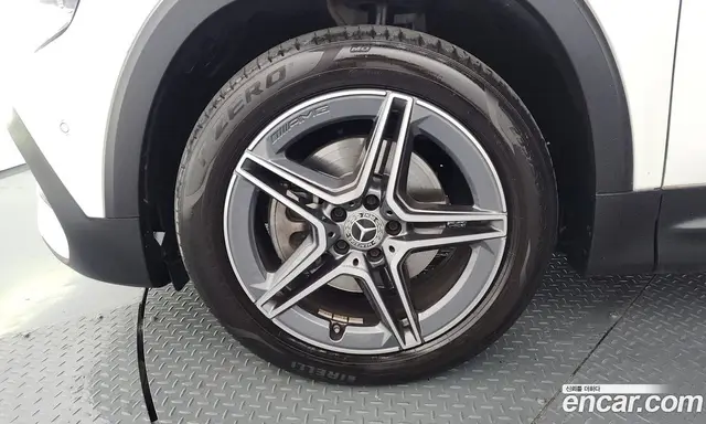 Mercedes-Benz GLB-Class 2021 2.0 гидро, миниатюра 5 Mercedes-Benz GLB-Class 2021 2.0 гидро, миниатюра 5