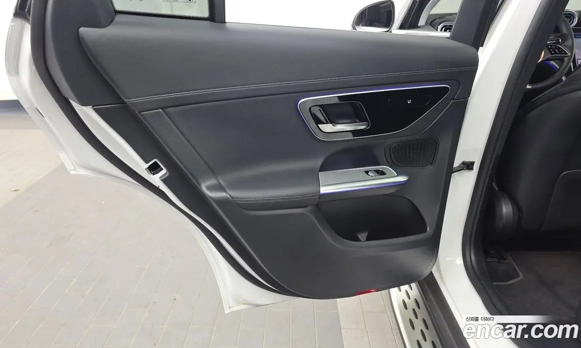 Mercedes-Benz GLC-Class 2024 2.0 гидро, фото 15 Mercedes-Benz GLC-Class 2024 2.0 гидро, фото 15
