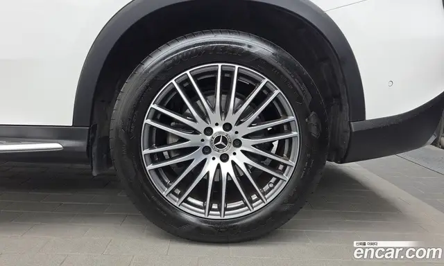 Mercedes-Benz GLC-Class 2024 2.0 гидро, миниатюра 5 Mercedes-Benz GLC-Class 2024 2.0 гидро, миниатюра 5