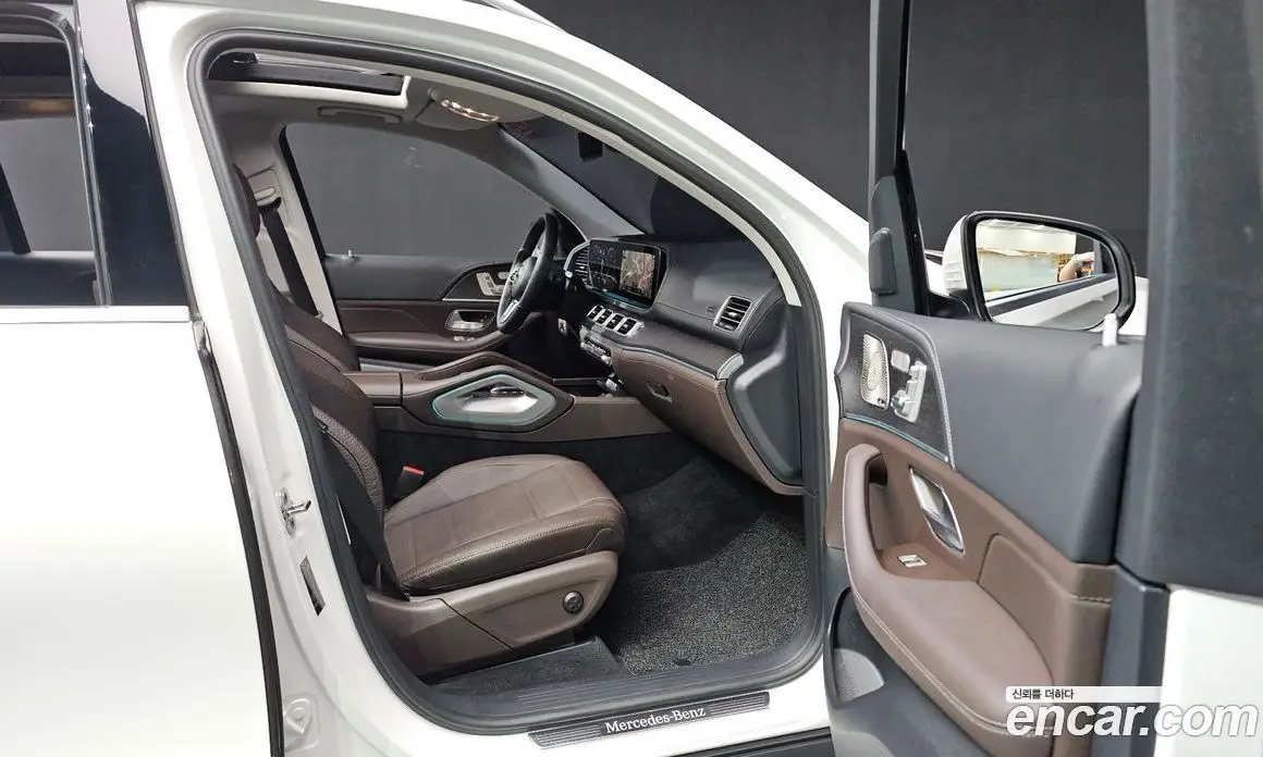 Mercedes-Benz GLE-Class 2023 3.0 гидро, фото 24