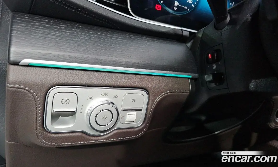 Mercedes-Benz GLE-Class 2023 3.0 гидро, фото 29