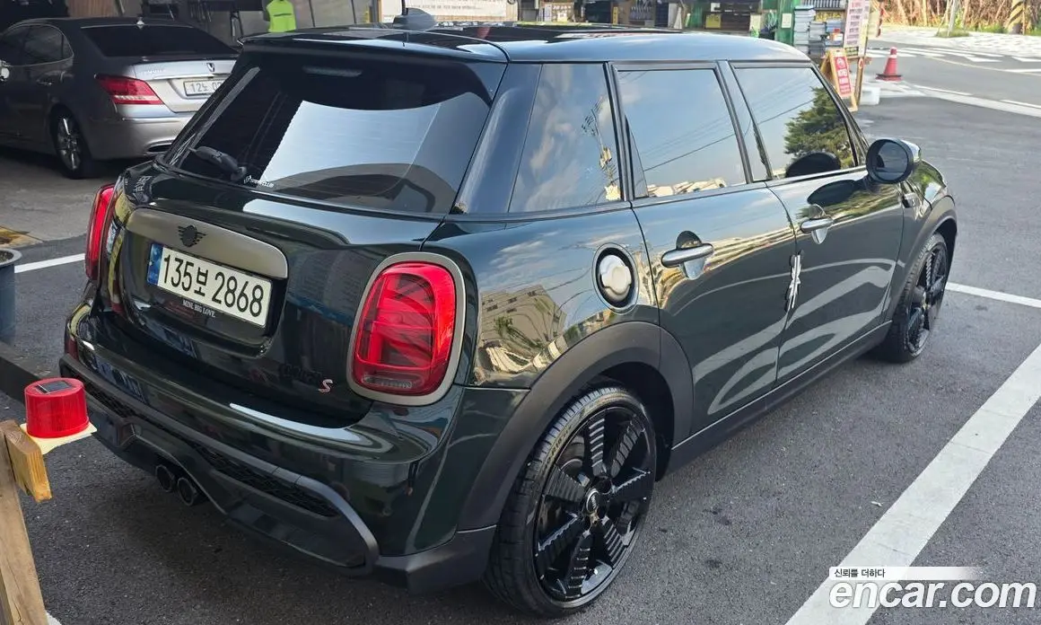Mini Cooper 2022 2.0 автомат (гидро), фото 4