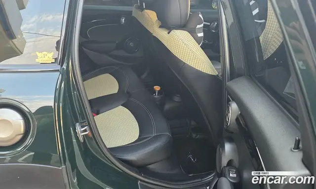 Mini Cooper 2022 2.0 автомат (гидро), миниатюра 6