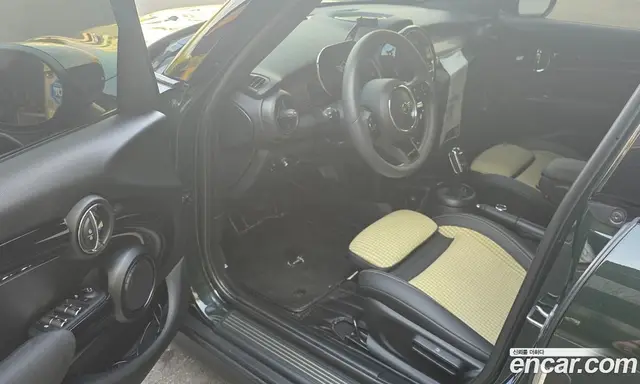 Mini Cooper 2022 2.0 автомат (гидро), миниатюра 8