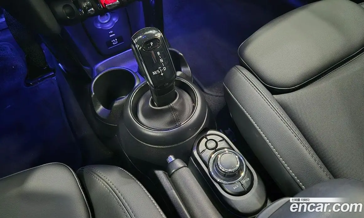 Mini Cooper 2022 1.5 автомат (гидро), фото 13