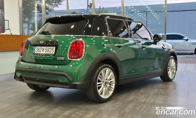 Mini Cooper 2022 1.5 автомат (гидро), миниатюра 4