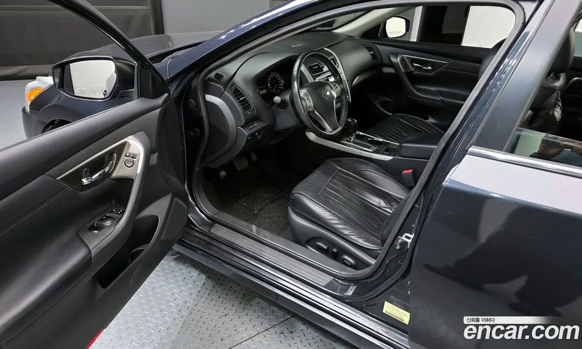 Nissan Altima 2015 2.5 автомат (гидро), фото 10 Nissan Altima 2015 2.5 автомат (гидро), фото 10