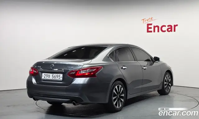 Nissan Altima 2018 2.5 автомат (гидро), миниатюра 2