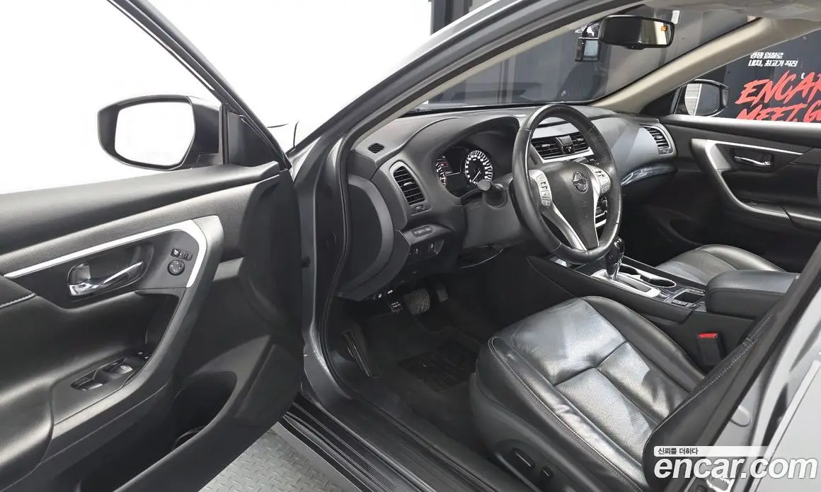 Nissan Altima 2018 2.5 автомат (гидро), фото 13