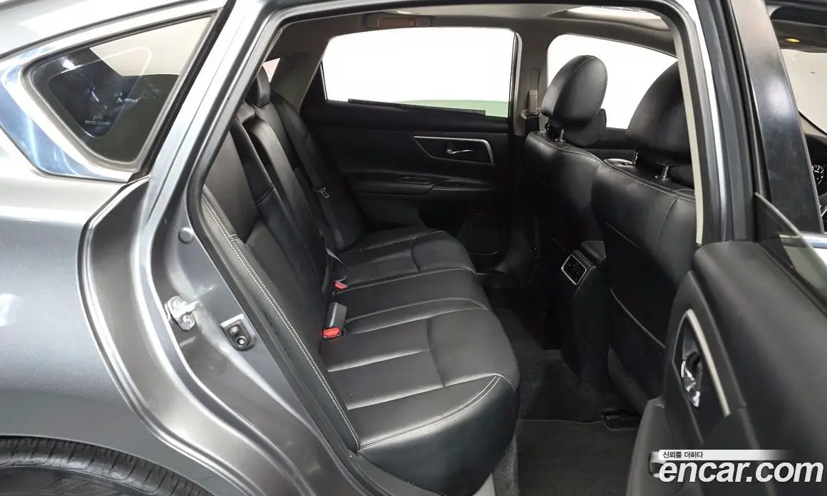 Nissan Altima 2018 2.5 автомат (гидро), фото 16