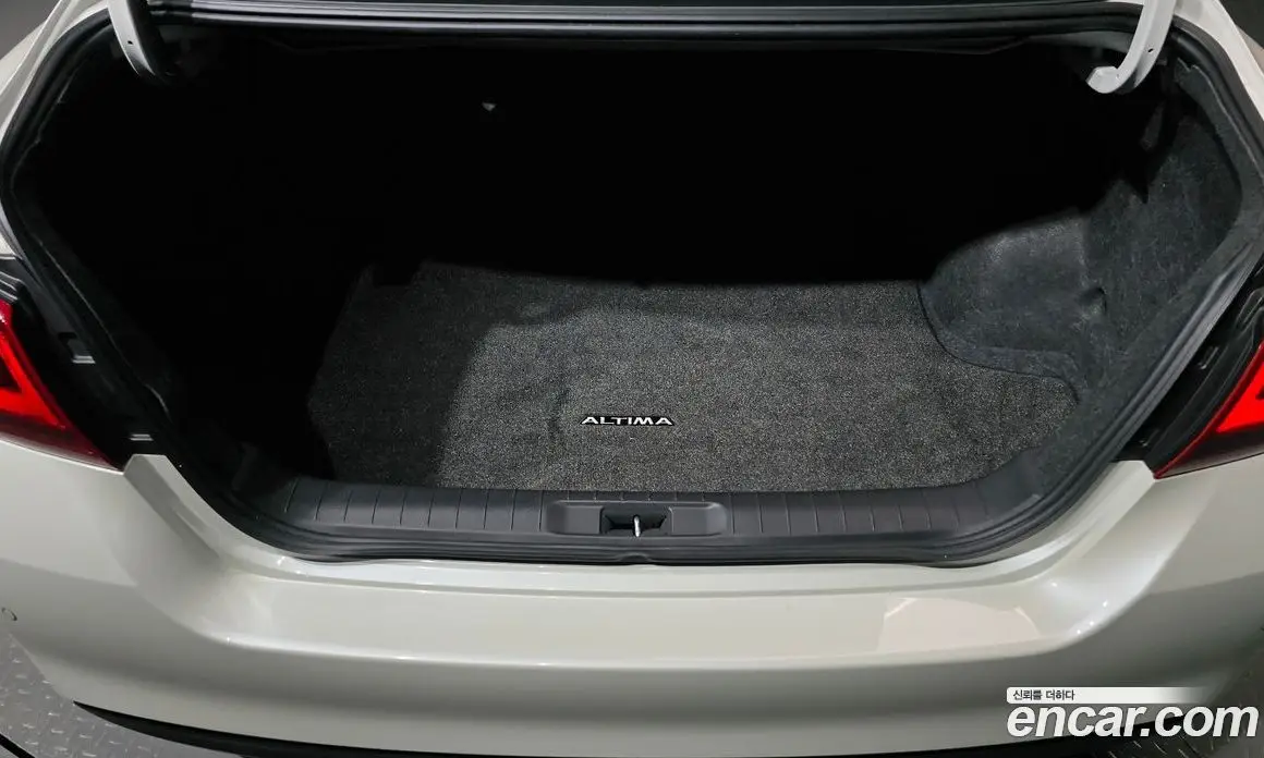 Nissan Altima 2018 2.5 автомат (гидро), фото 26 Nissan Altima 2018 2.5 автомат (гидро), фото 26