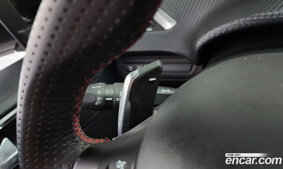 Peugeot 208 2018 1.6 автомат (гидро), фото 21
