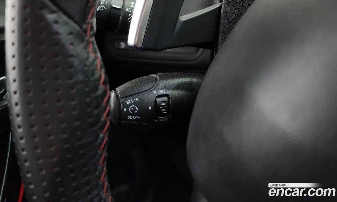 Peugeot 208 2018 1.6 автомат (гидро), фото 33