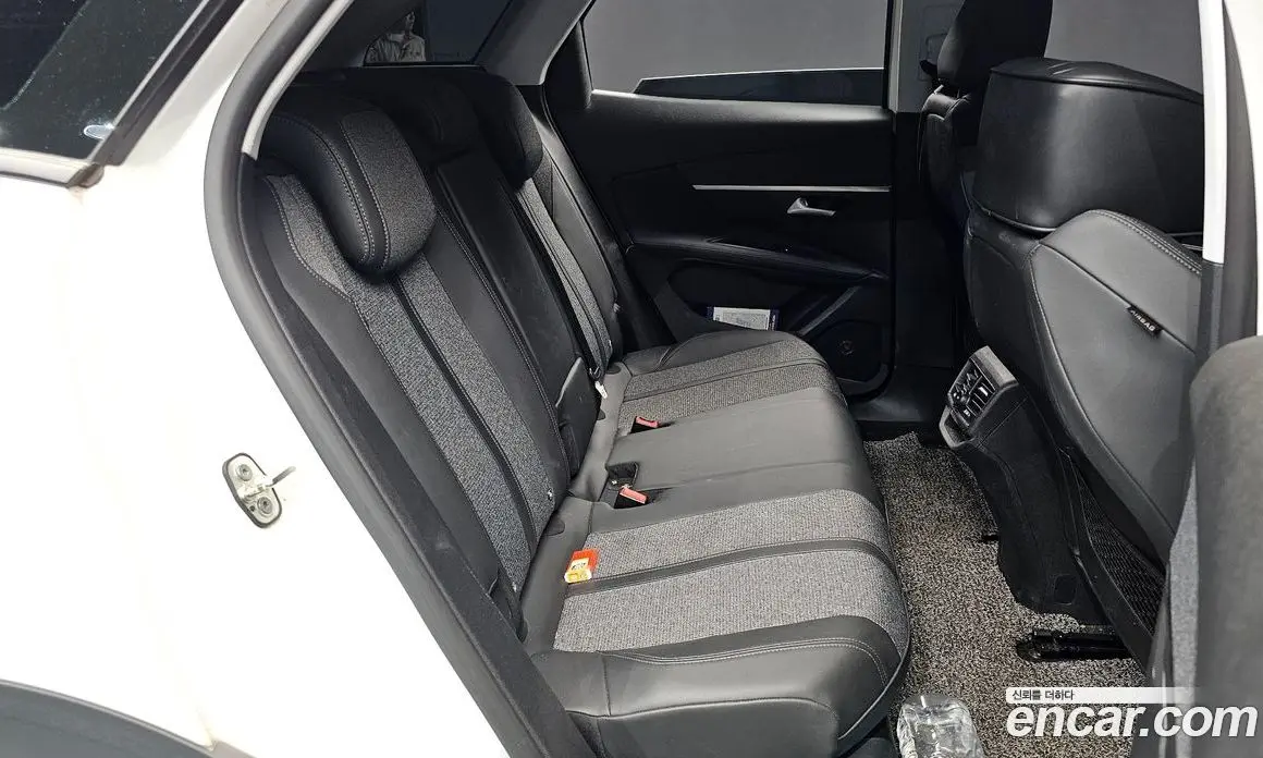 Peugeot 3008 2019 1.5 автомат (гидро), фото 11
